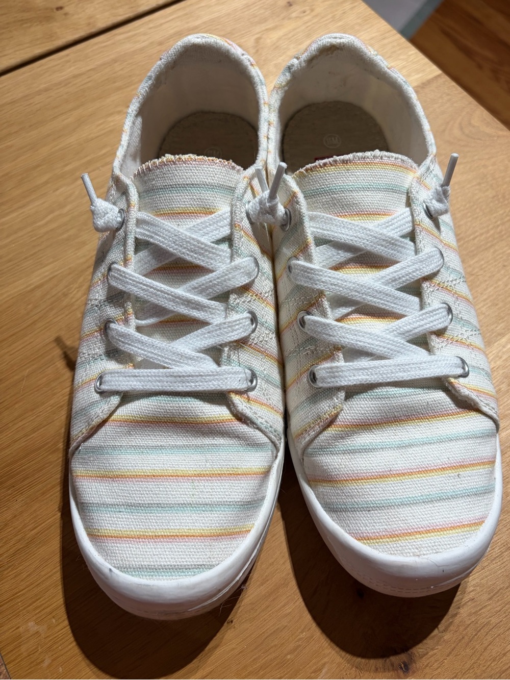 pop cream colored Canvas Women Sneakers with Pastel Stripe Accents